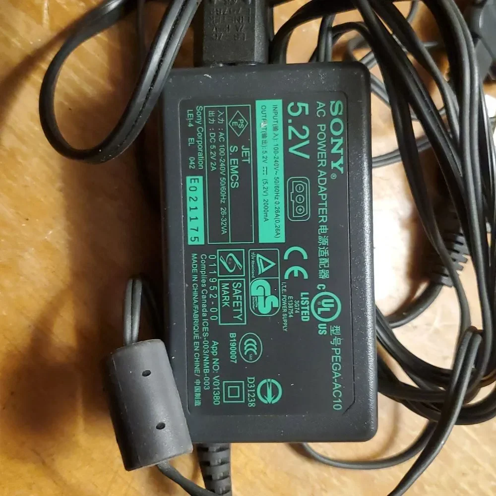 Sony Palm-Powered Digital Camera with Charger – Fully Functional